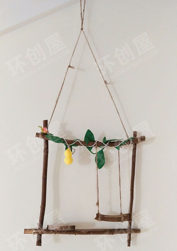 幼儿园原木树枝手工走廊墙面挂饰图片