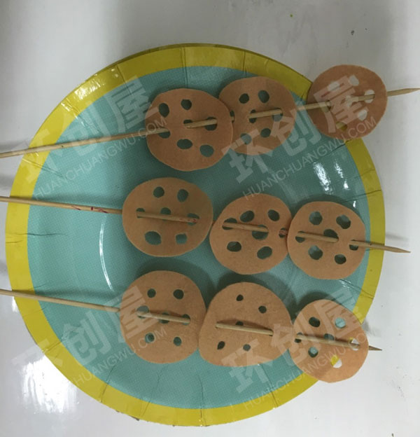 幼儿园角色游戏不织布做的小厨房食物图片
