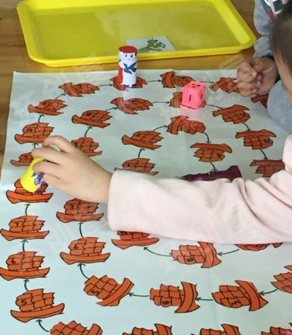 幼儿园益智区单双数棋图片