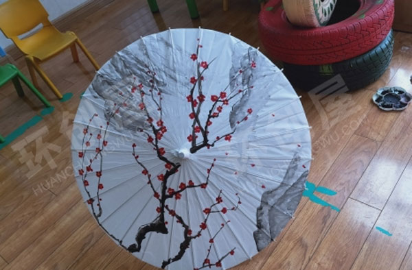 幼儿园绘画油纸伞挂饰图片