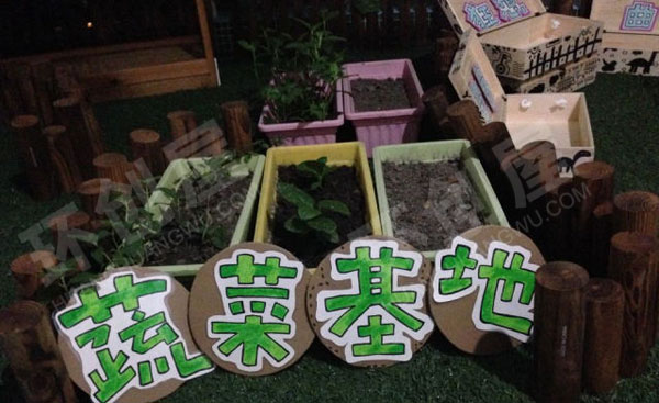 幼儿园走廊绿色主题绿意农庄图片
