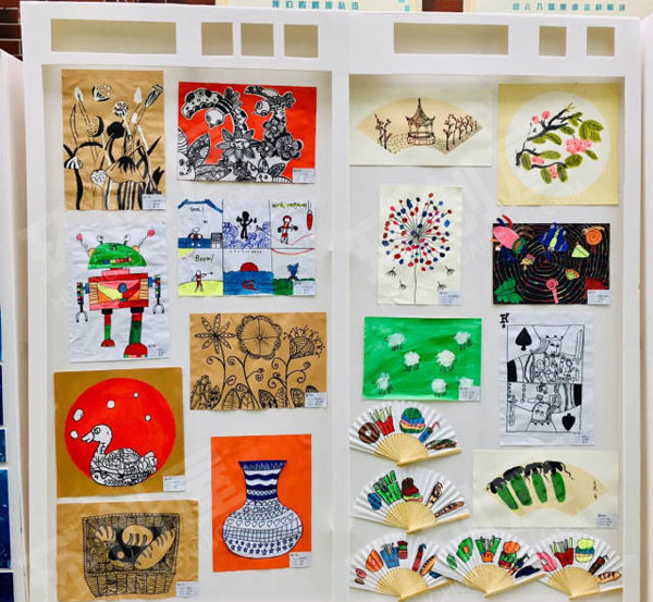 幼儿园元旦户外活动美术作品展图片