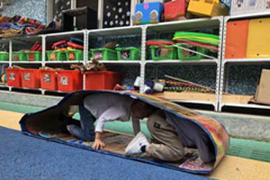 幼儿园户外体育器自制教玩具万能履带图片5张
