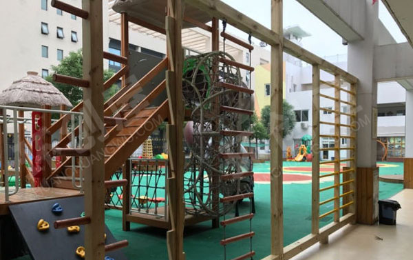 幼儿园户外各种游戏教具图片
