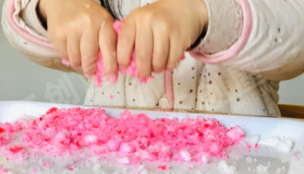 幼儿园科学区冰与雪的神奇图片