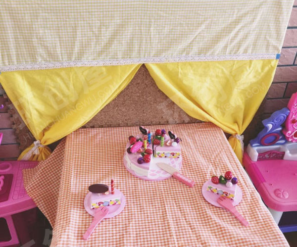 幼儿园角色游戏娃娃过生日图片