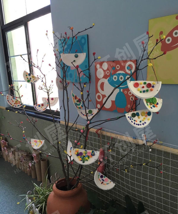 幼儿园走廊里废物利用美美的自然作品图片