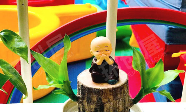 幼儿园走廊里种植区图片