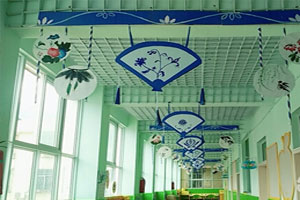 幼儿园中国风青花瓷扇子走廊吊饰图片