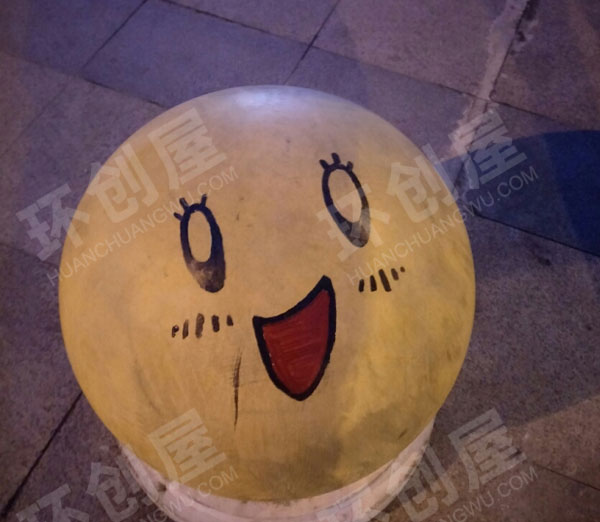 幼儿园户外石头画可爱的表情包图片