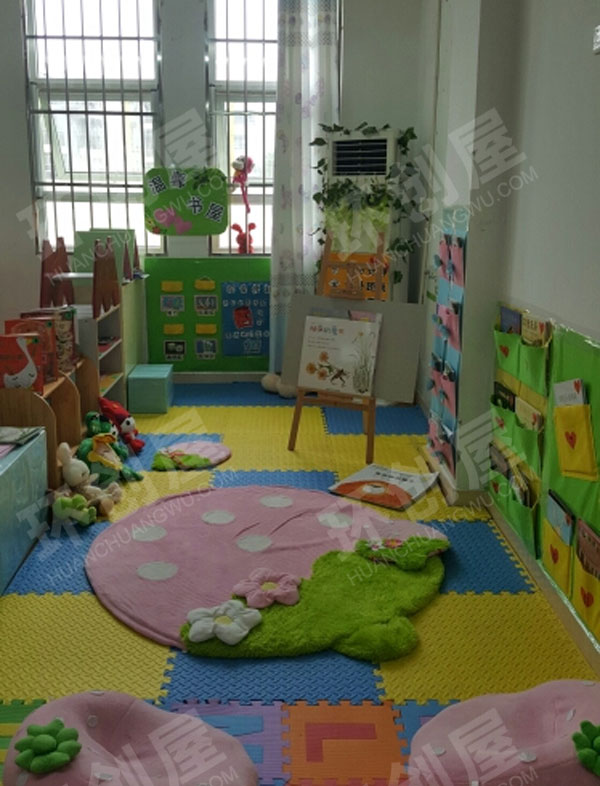 幼儿园阅读区不织布墙面书架图片