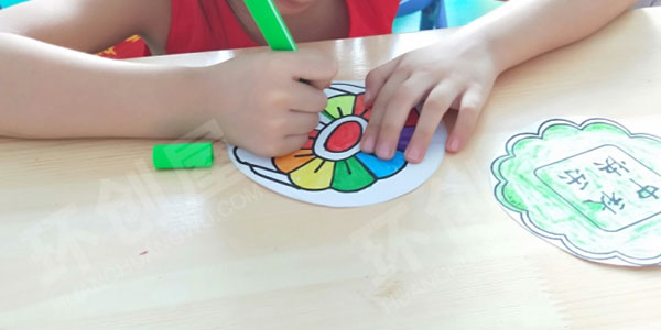 幼儿园美工区中秋节手工图片