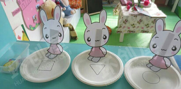 幼儿园益智区自制环创玩具图片