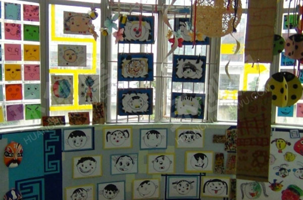 幼儿园亲亲我的脸主题墙图片
