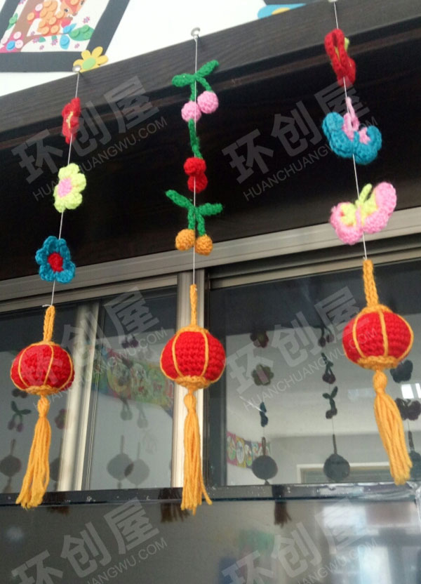 幼儿园窗户废物利用毛线挂饰图片