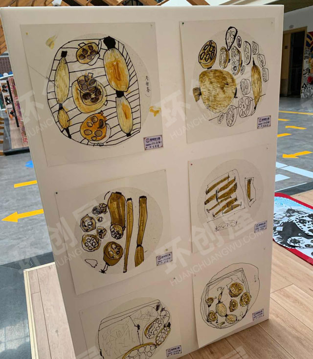 幼儿园户外儿童画美术展图片