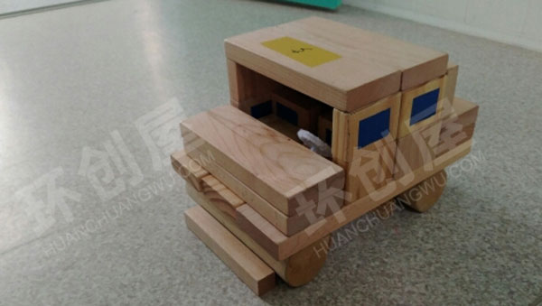 幼儿园建构区原木积木车子图片