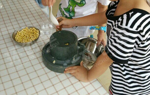 幼儿园角色游戏小厨师图片
