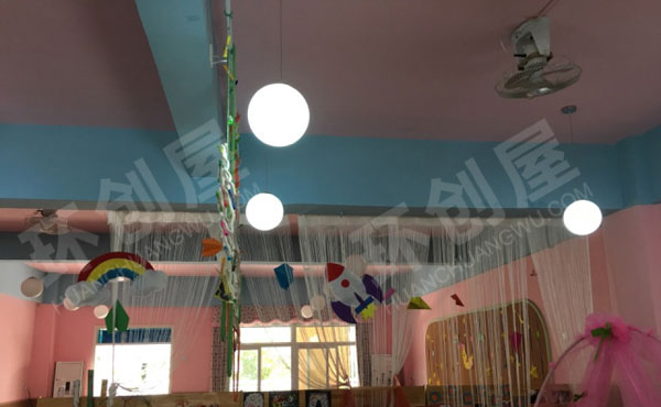幼儿园教室各种好看手工作品吊饰图片