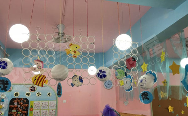 幼儿园教室各种好看手工作品吊饰图片