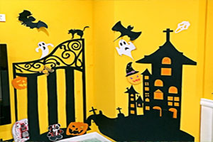 幼儿园走廊环创转角墙面万圣节图片3张