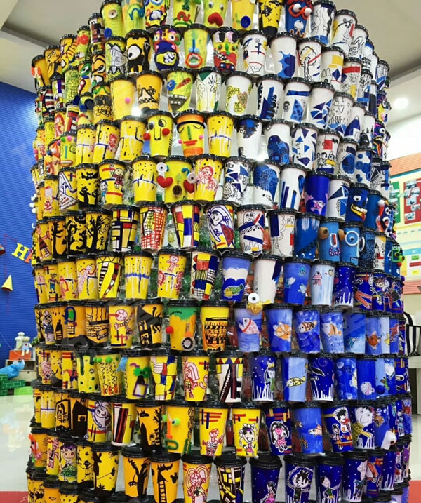 幼儿园废物利用杯子画作品展示图片