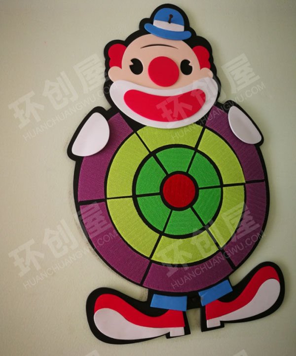 幼儿园户外废物利用墙面卡通动物创意画作图片