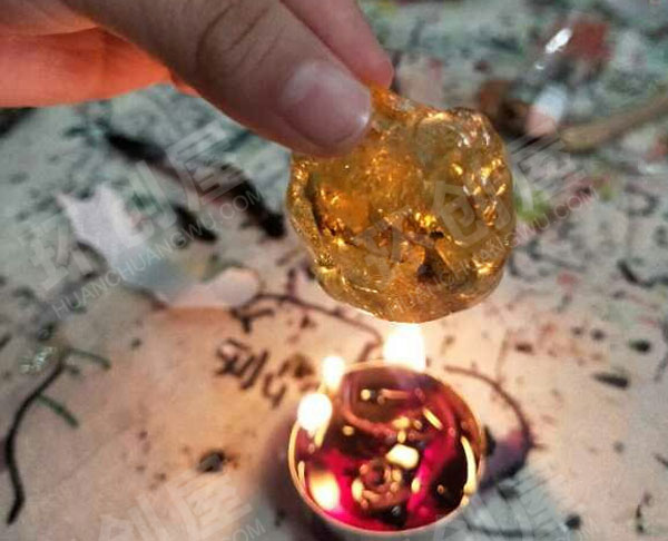 幼儿园科学区琥珀的探索发现图片