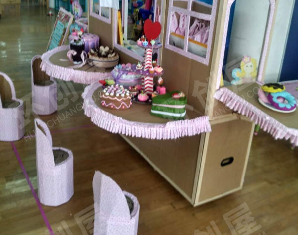 幼儿园角色游戏废物利用娃娃娃家蛋糕店图片