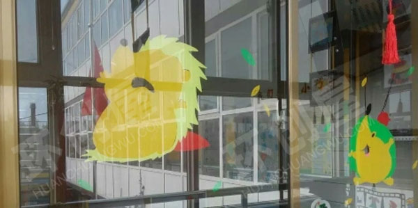 幼儿园门窗玻璃卡通装饰图片