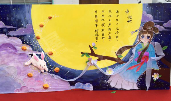 幼儿园户外精致墙饰作品展图片