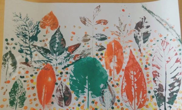 幼儿园拓印画作品展示图片