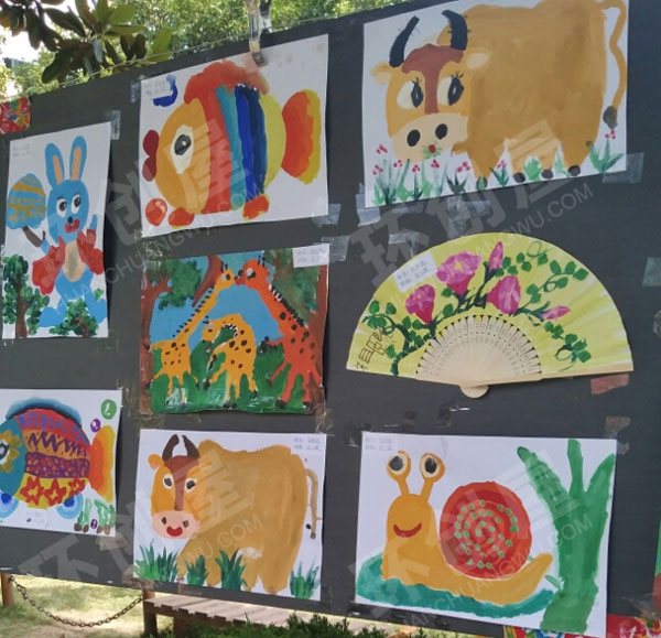 幼儿园户外展板动物主题水彩画作品展图片