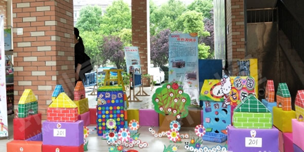 幼儿园建构区废物利用自制玩教具图片