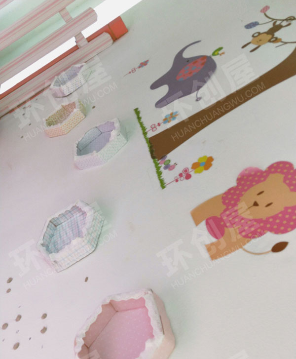 幼儿园阅读区废物利用纸箱墙面装饰图片