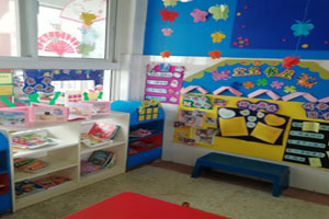 幼儿园宝宝书屋各种装饰图片8张
