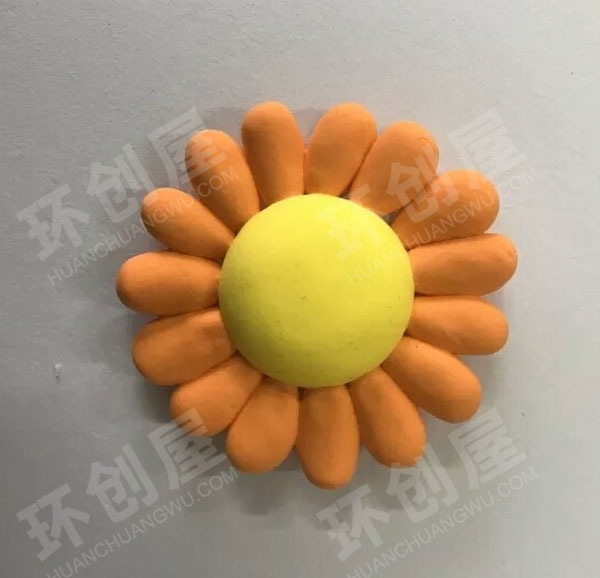 幼儿园美工区粘土狮子一家亲图片