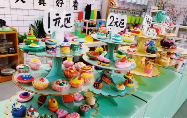 幼儿园角色游戏蛋糕作坊图片