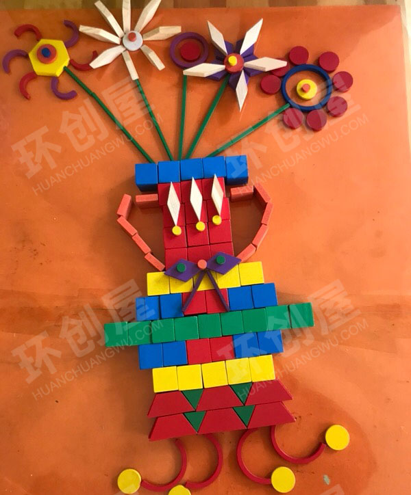 幼儿园建构区瓶子主题多种艺术搭建图片