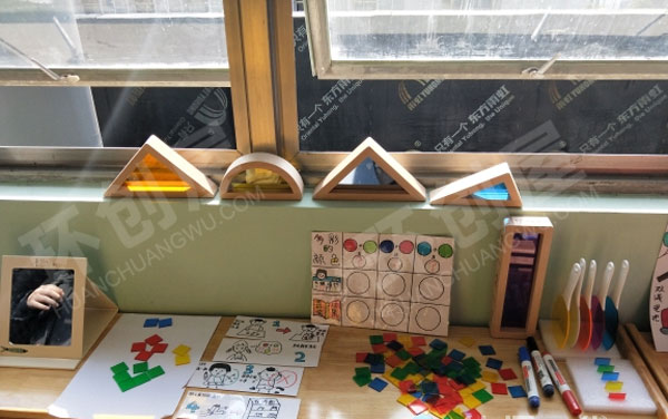 幼儿园科学区光与影制作图片