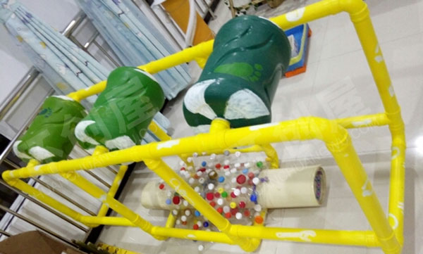 幼儿园科学区废物利用自制教玩具图片