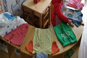 幼儿园角色游戏干洗店图片8张