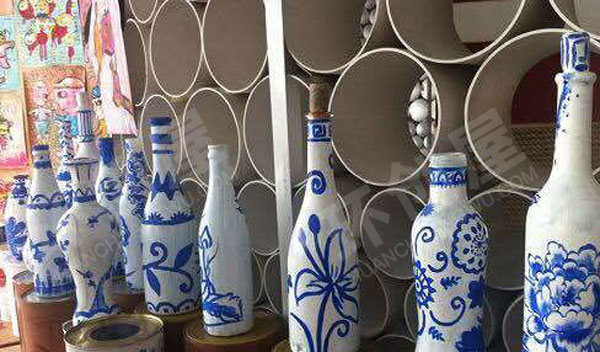 幼儿园青花瓷花纹各式作品展示图片