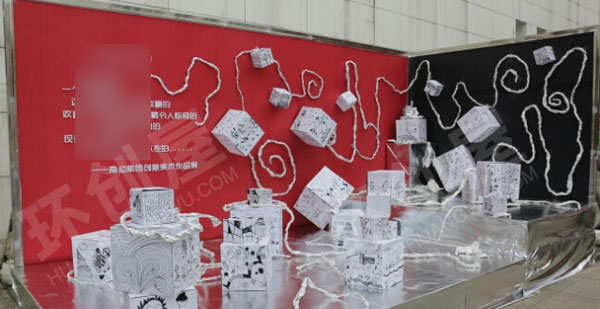 幼儿园废物利用纸箱展台作品展示图片