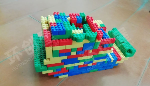 幼儿园建构区乐高拼搭交通工具船图片