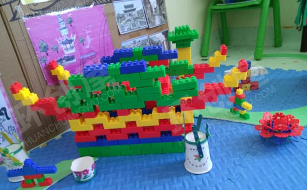 幼儿园建构区乐高作品教室展图片