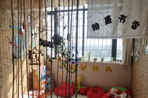 幼儿园树枝搭建翰墨书香屋图片