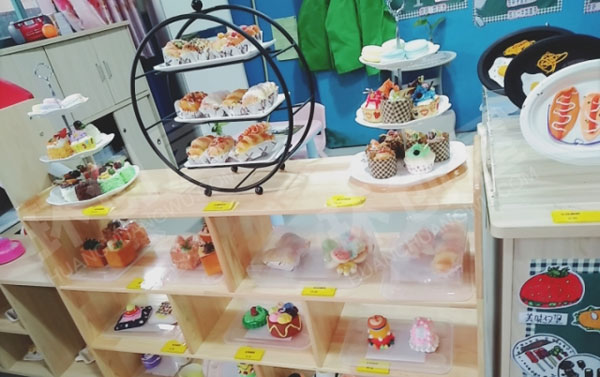 幼儿园角色游戏各种美食都有的小餐厅图片