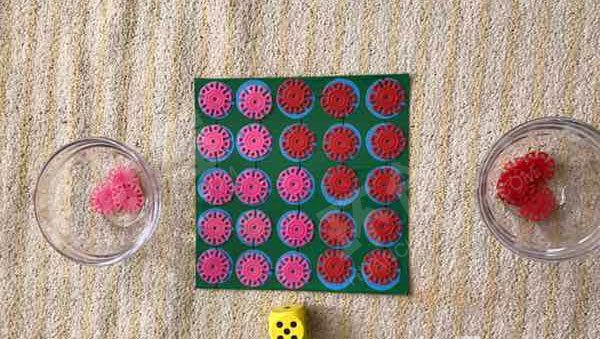 幼儿园益智区颜色花园棋图片