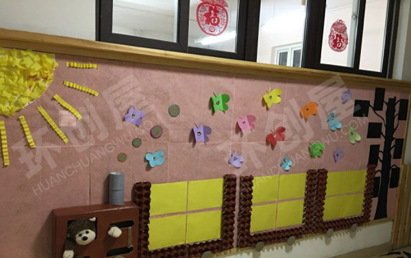 幼儿园走廊通往春天的熊列车图片